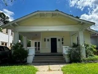 741 Wilkinson St - Photo 4 of 17