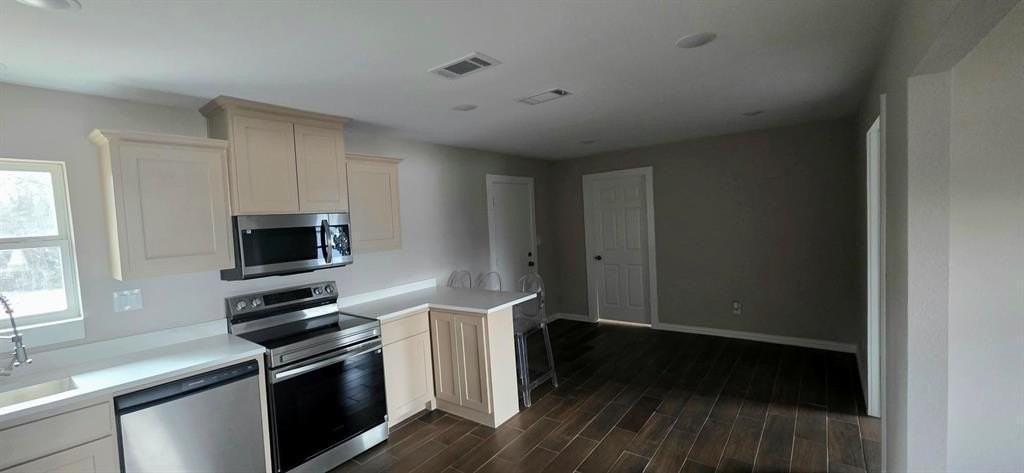 4017 Pickett St - Photo 6 of 13