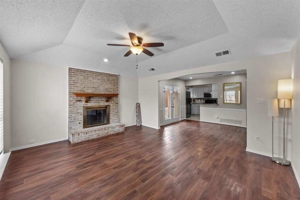 3264 Northview - Photo 2 of 23