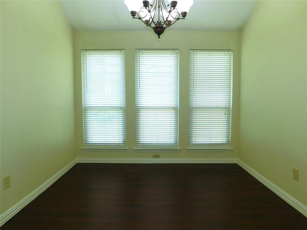 326 Ashley Oak Ln - Photo 7 of 25