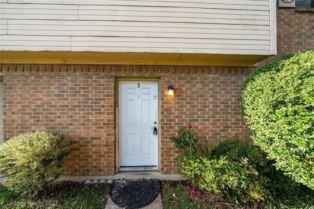 4009 N Garland Ave #3 - Photo 2 of 19