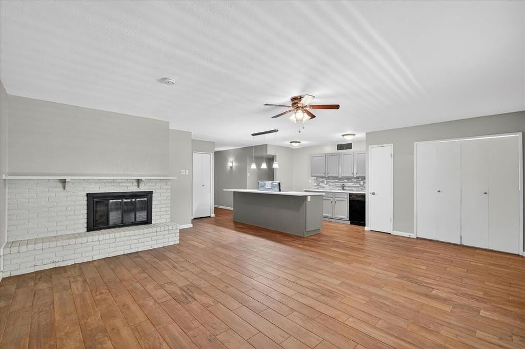 522 Hawthorne Dr - Photo 3 of 21
