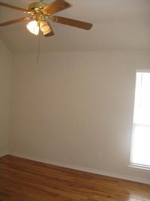 1313 Sunderland Ct - Photo 5 of 13