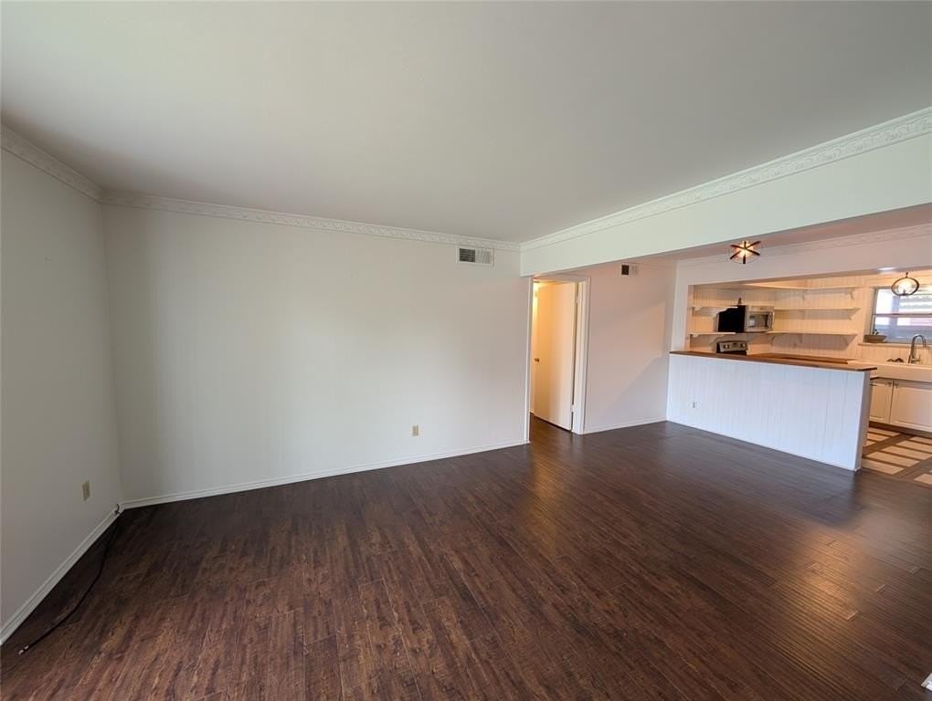 4715 Skillman St #A - Photo 3 of 28