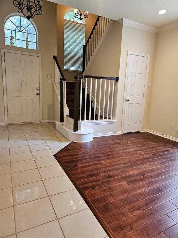 611 Ashbrook Ct - Photo 3 of 21