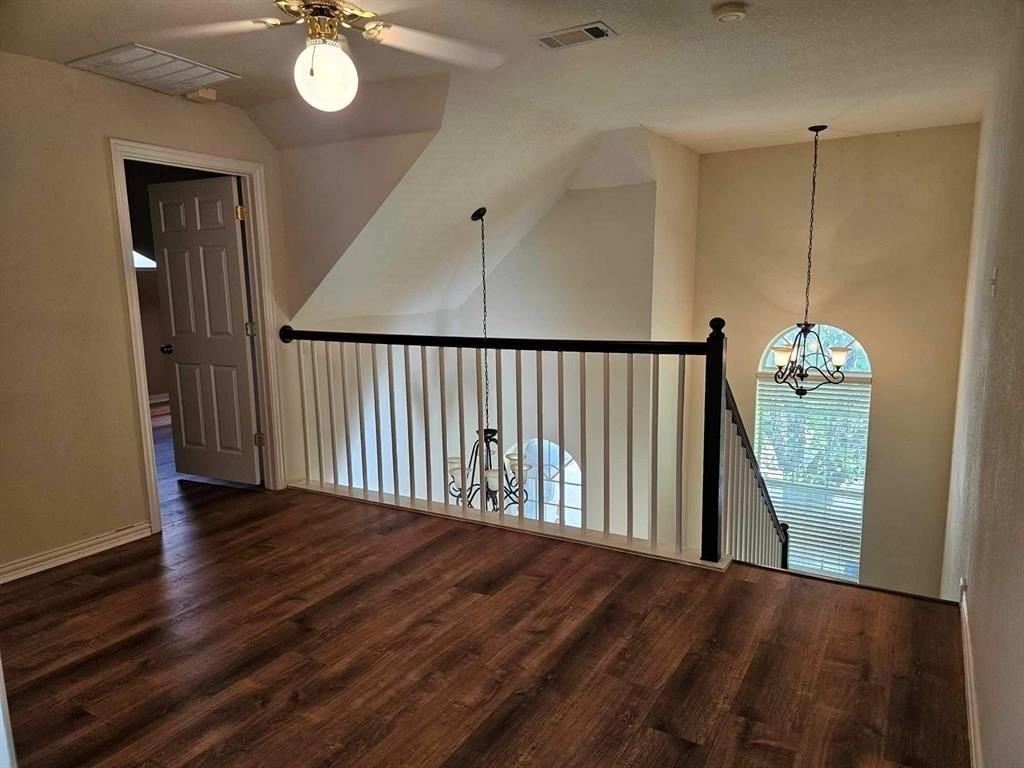 611 Ashbrook Ct - Photo 6 of 21