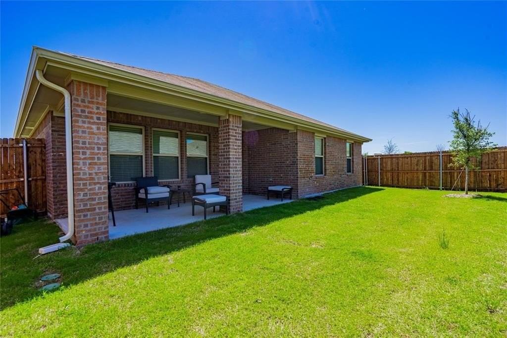 105 Seabiscuit Dr - Photo 3 of 29