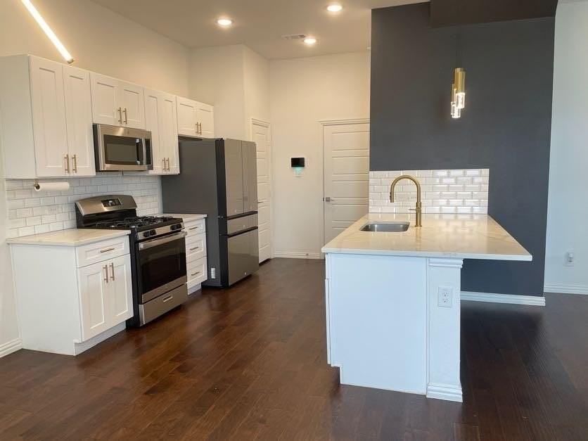 4342 Hebron St - Photo 3 of 25
