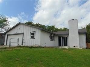 2918 Ashglen Dr - Photo 3 of 18