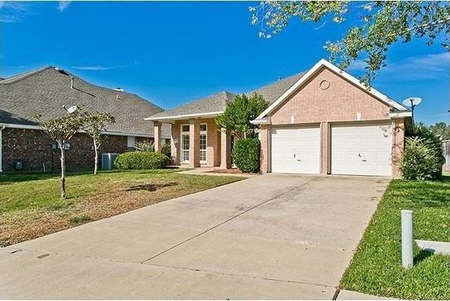 2448 Loch Haven Ct - Photo 2 of 12
