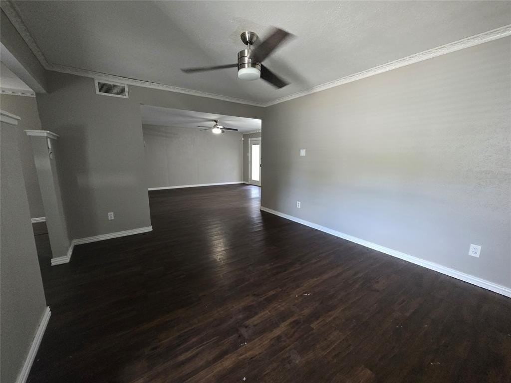 624 Oceanview Dr - Photo 7 of 28