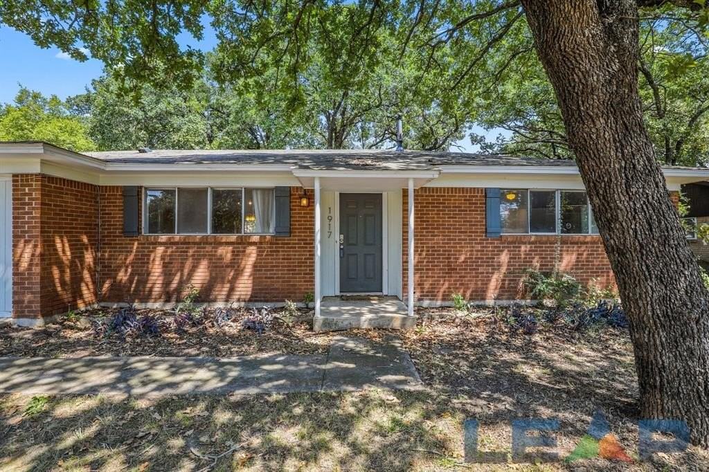1917 Jacqueline Dr - Photo 2 of 23