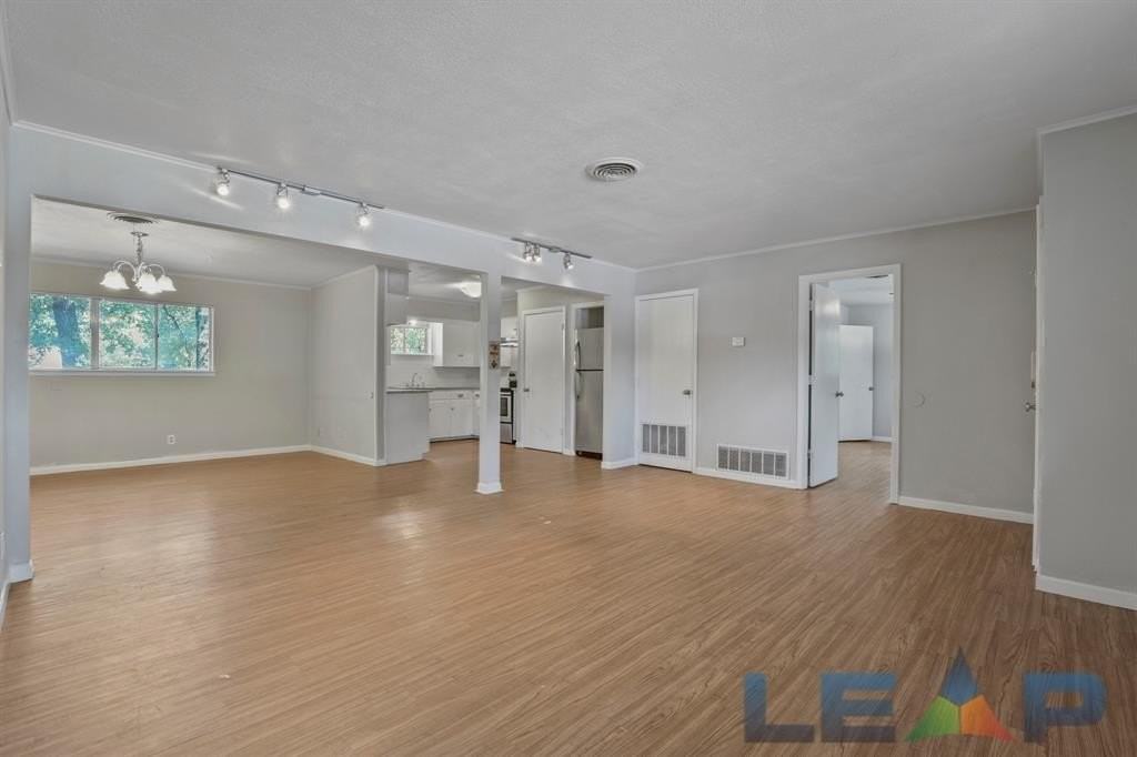 1917 Jacqueline Dr - Photo 5 of 23