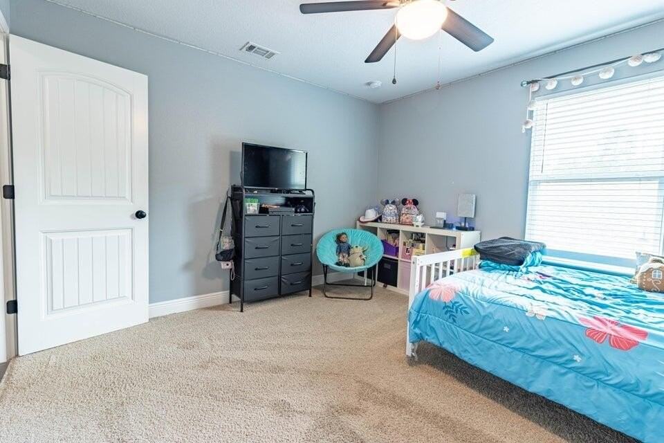 2025 Sunset Pine Way - Photo 7 of 35