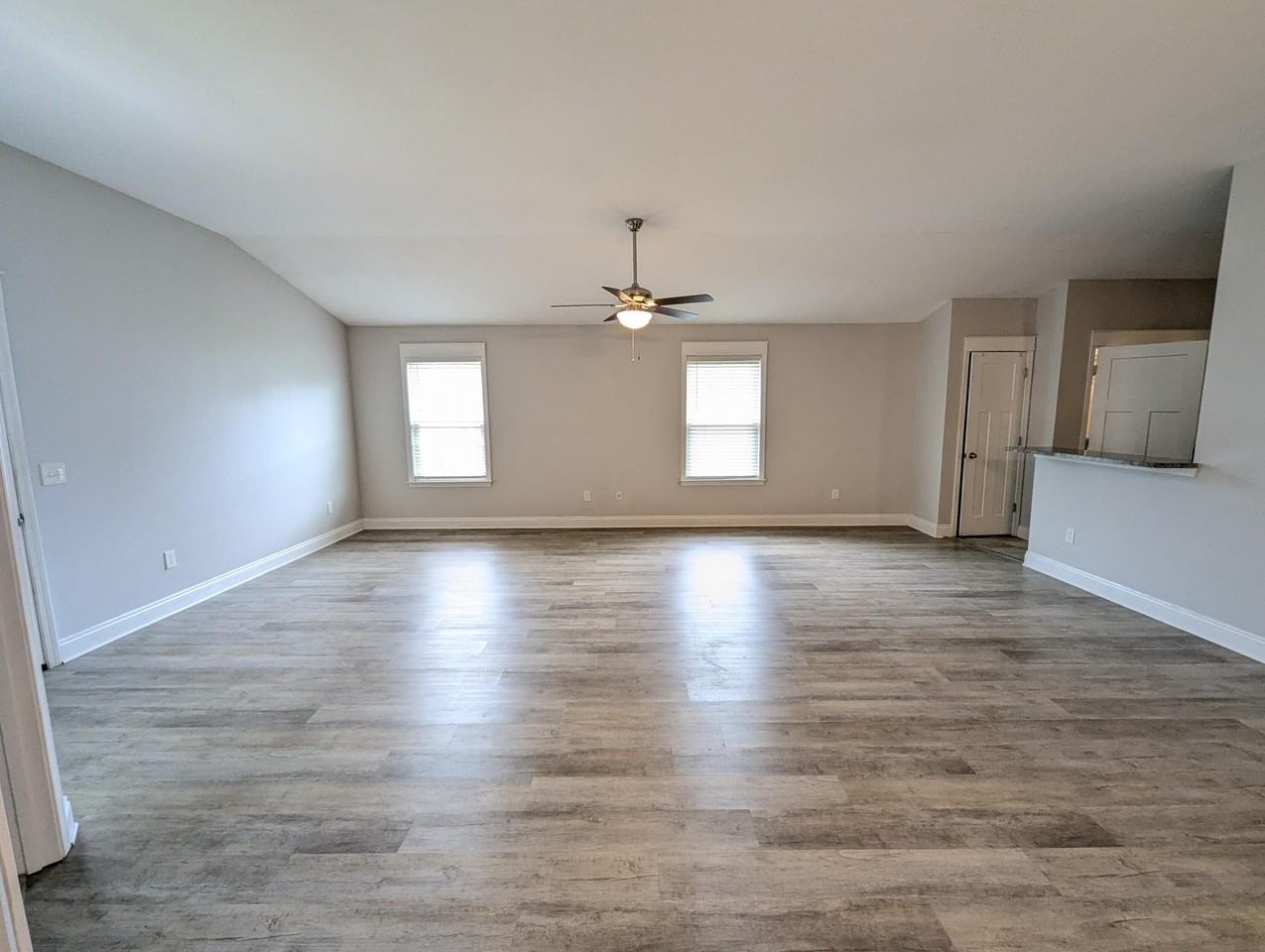 1651 Ponderosa Dr - Photo 3 of 20