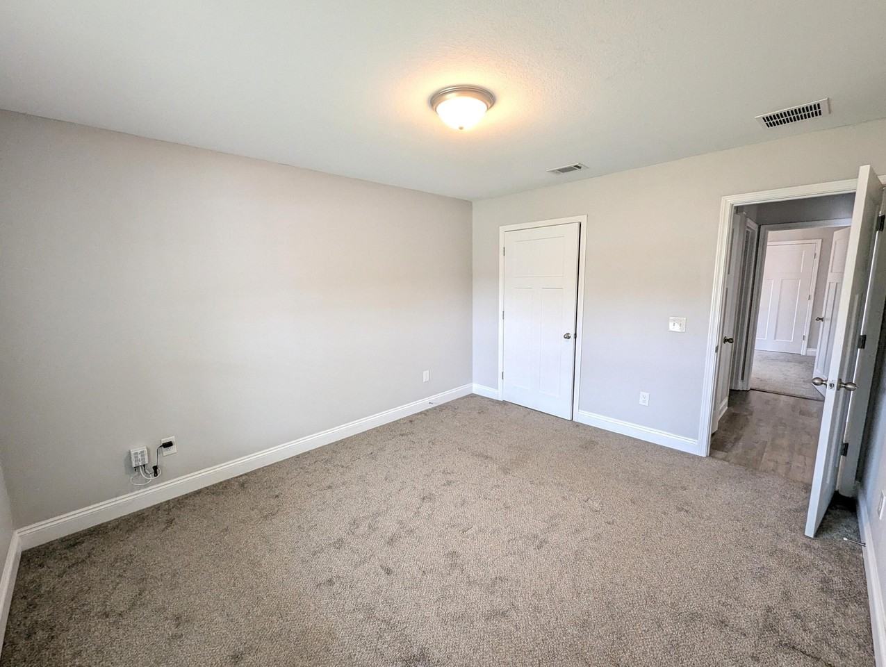 1651 Ponderosa Dr - Photo 7 of 20