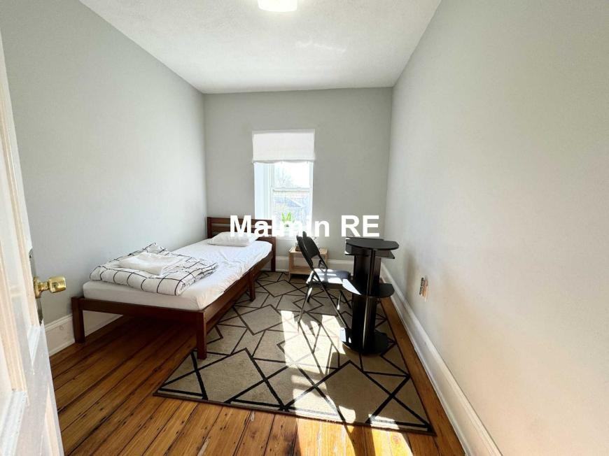 96 Mount Pleasant Ave - Photo 2 of 10