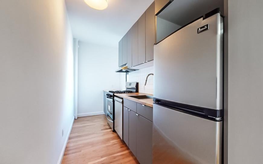 200 Haven Ave - Photo 4 of 5