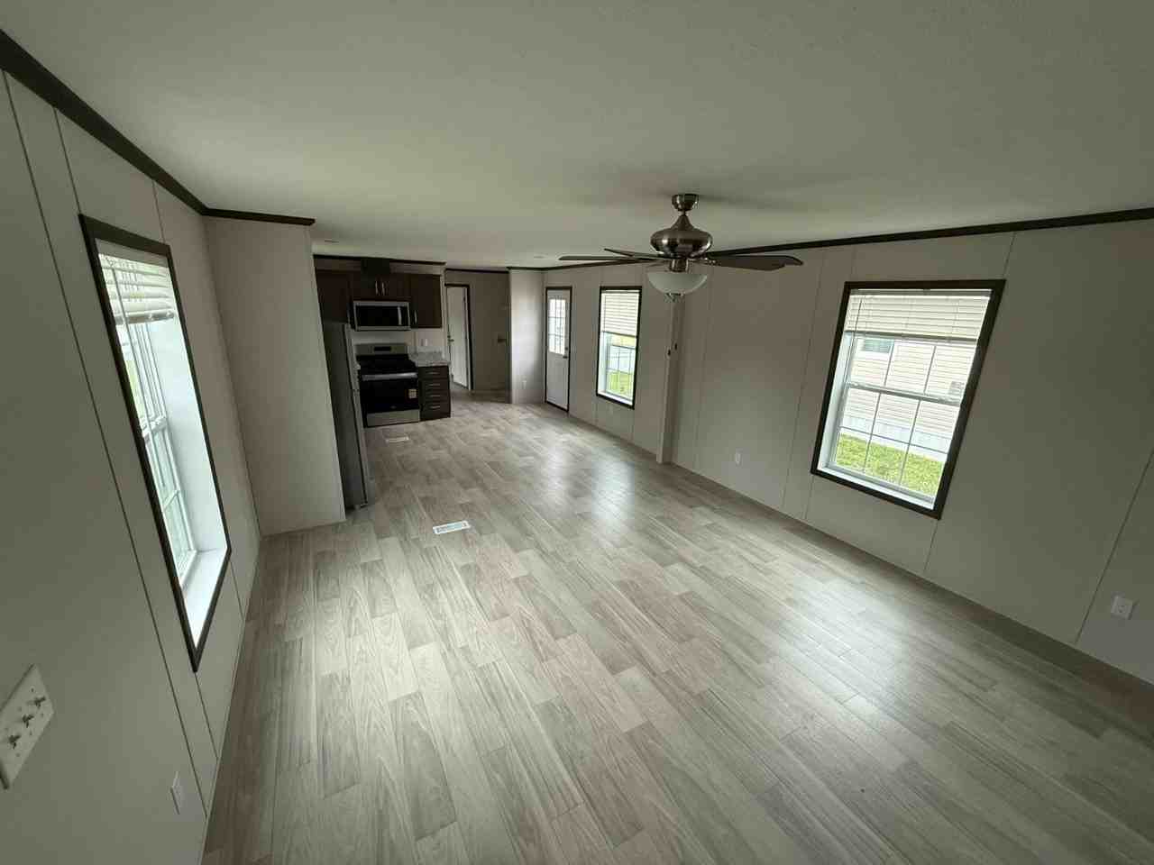 129 Jessica Ln - Photo 3 of 7