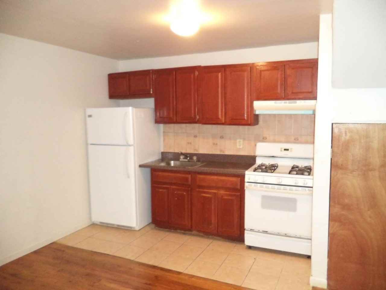 10753 Remington St - Photo 2 of 10