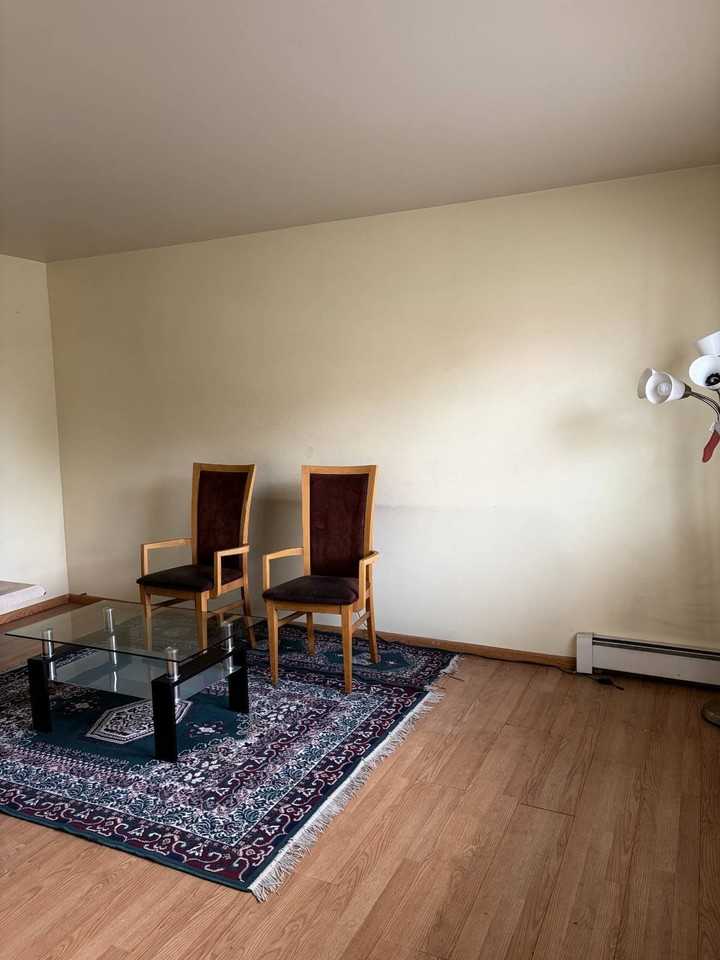 52B Evergreen St - Photo 4 of 5