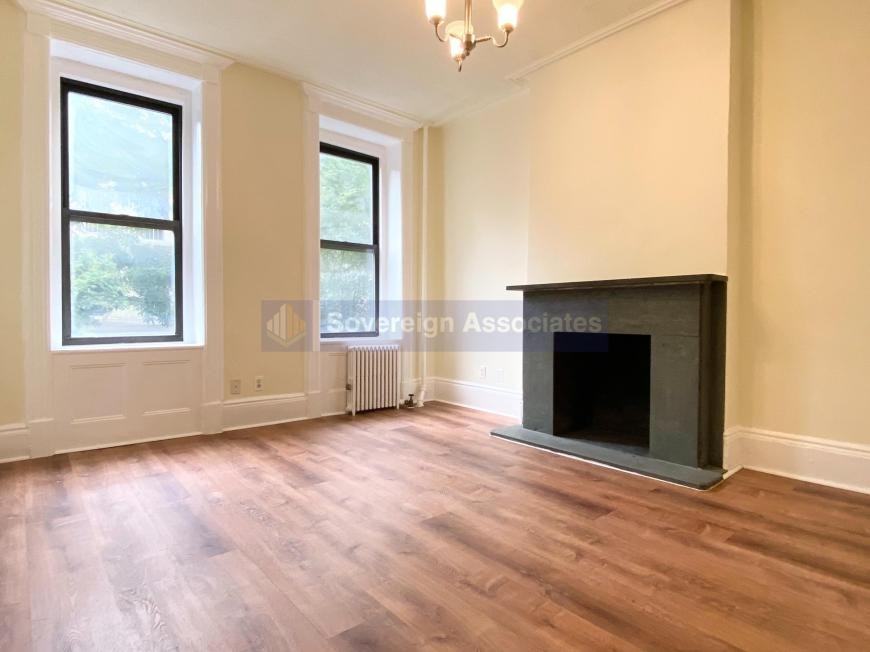 516 E 84th St - Photo 3 of 10