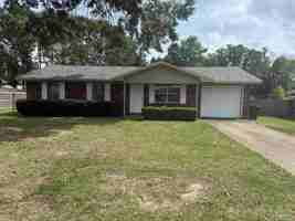 featured image of 321 Forest Hills Dr