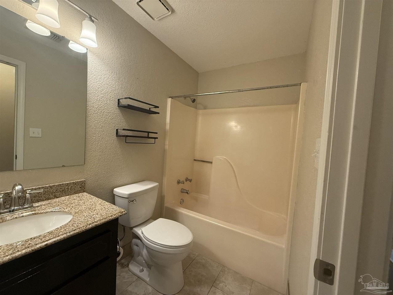 321 Forest Hills Dr - Photo 5 of 8
