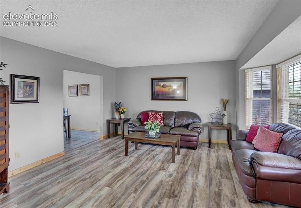 7655 Hickorywood Dr - Photo 5 of 17