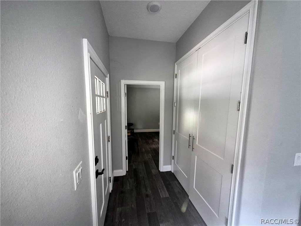 11751 Bostick St - Photo 6 of 19