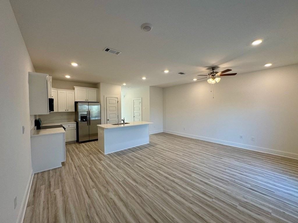 231 Salt Creek Ln - Photo 5 of 25