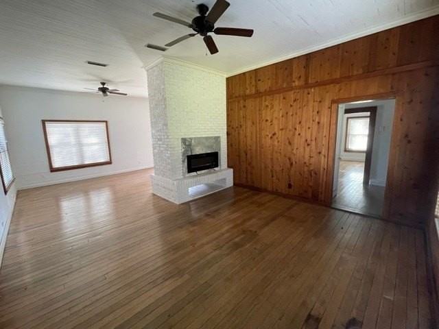123 Avenue C - Photo 4 of 16