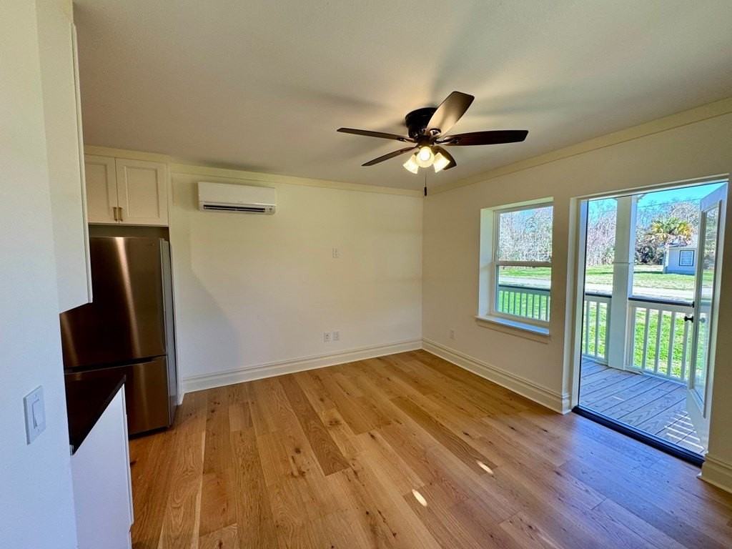 145 6th St - Photo 4 of 12