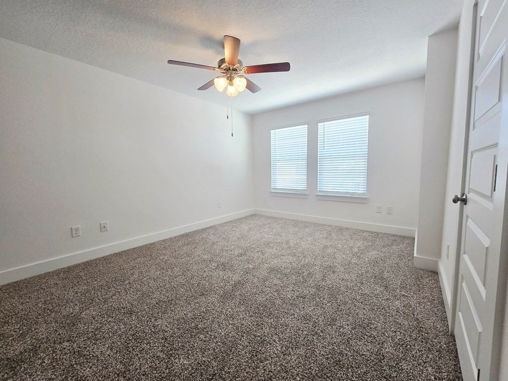 260 Salt Creek Ln - Photo 7 of 14
