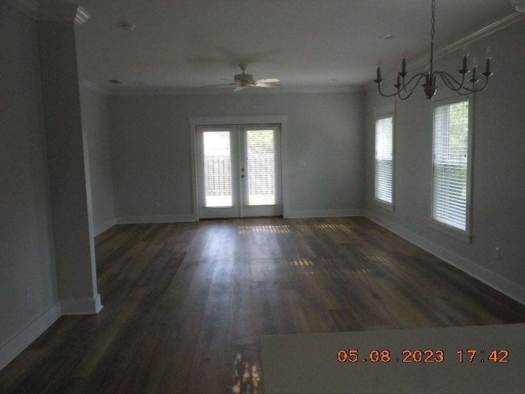 120 Crane Dr - Photo 3 of 15