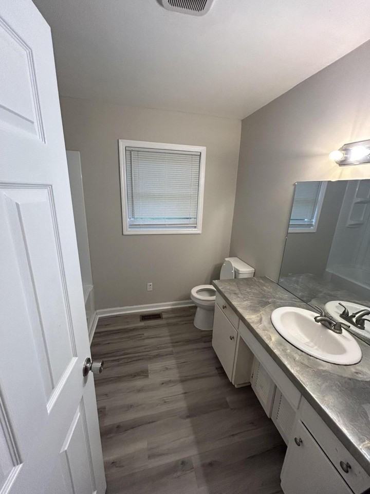 1320 Parker Ave Sw - Photo 5 of 11