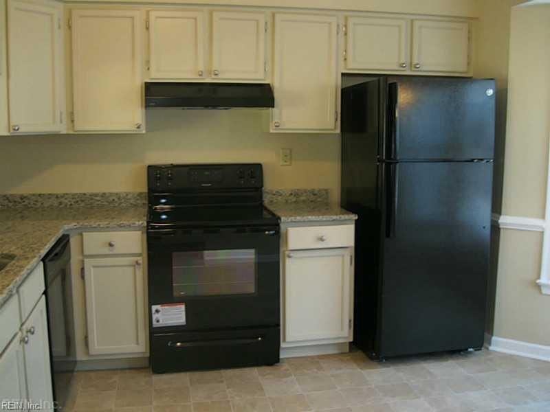 1355 Battleford Dr - Photo 7 of 18
