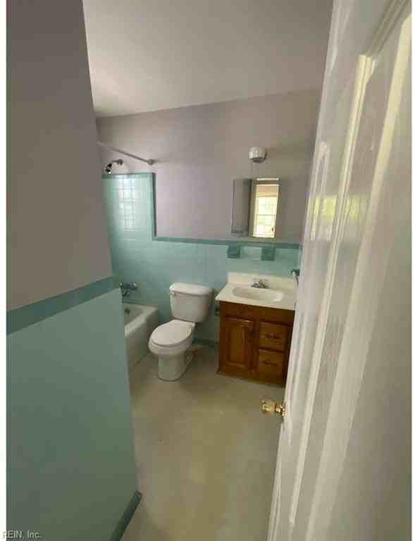 1710 Kingston Ave #5 - Photo 3 of 14