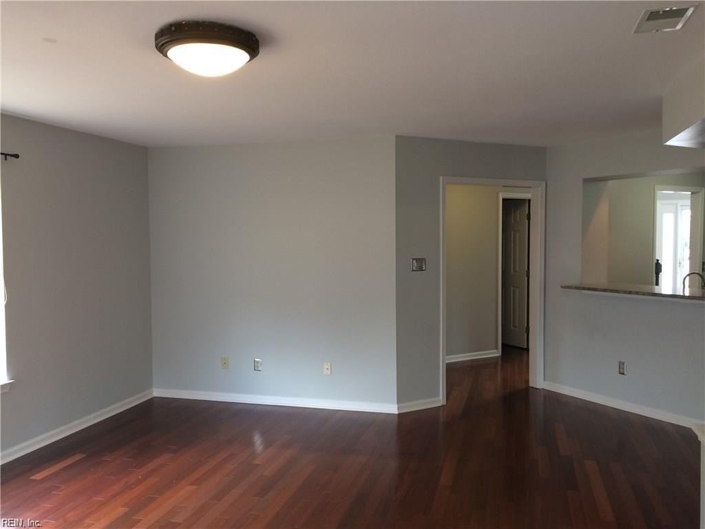 2712 Fayette Ct - Photo 7 of 30