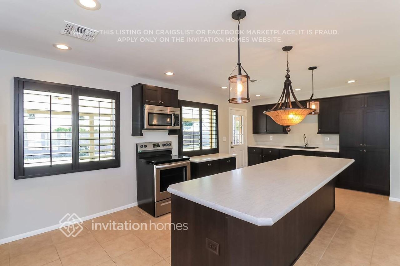 213 E Carson Cir - Photo 5 of 16