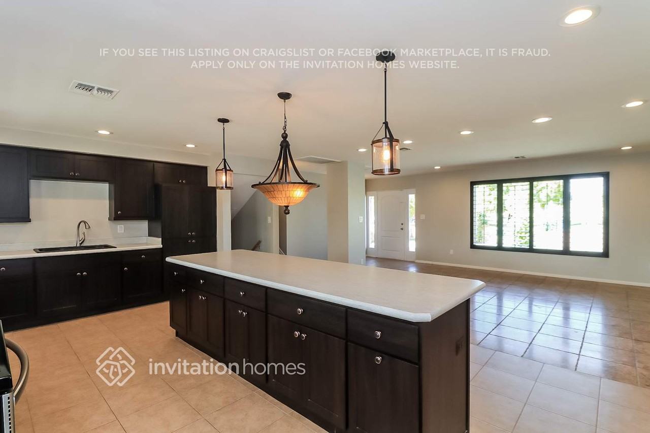 213 E Carson Cir - Photo 7 of 16