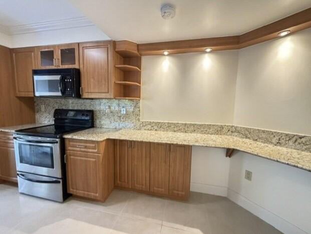 21085 Ne 34th Ave #404-1 - Photo 5 of 29