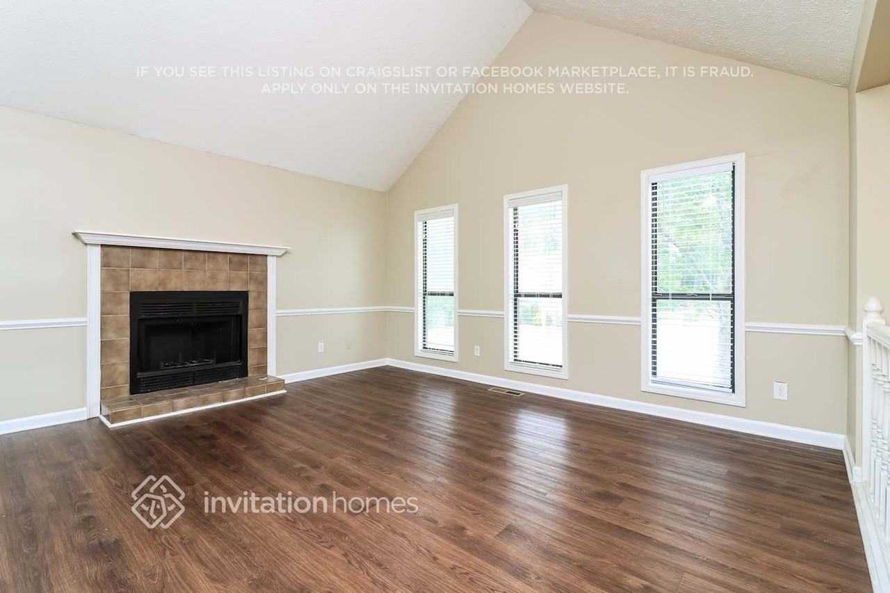 1784 Blanche Dr - Photo 5 of 18