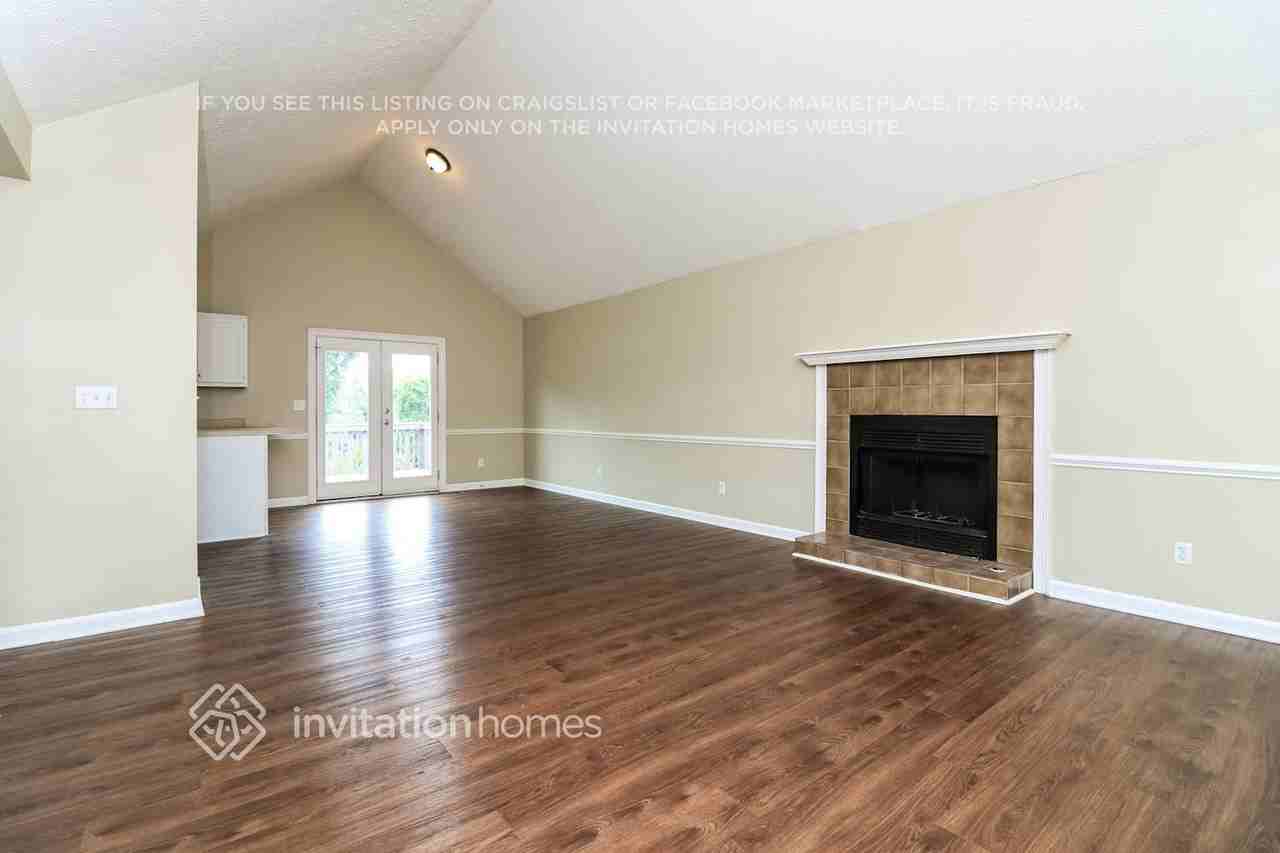 1784 Blanche Dr - Photo 6 of 18