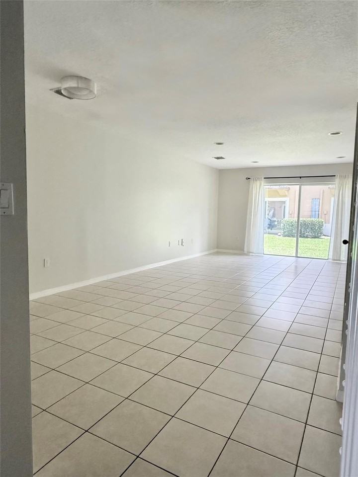 3142 Sw 129th Way #156 - Photo 7 of 21