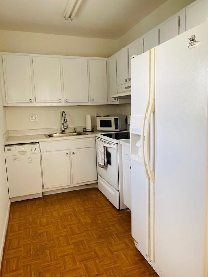 2840 Cynthia Ln #203 - Photo 7 of 19