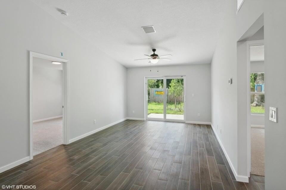 636 35th St - Photo 4 of 15