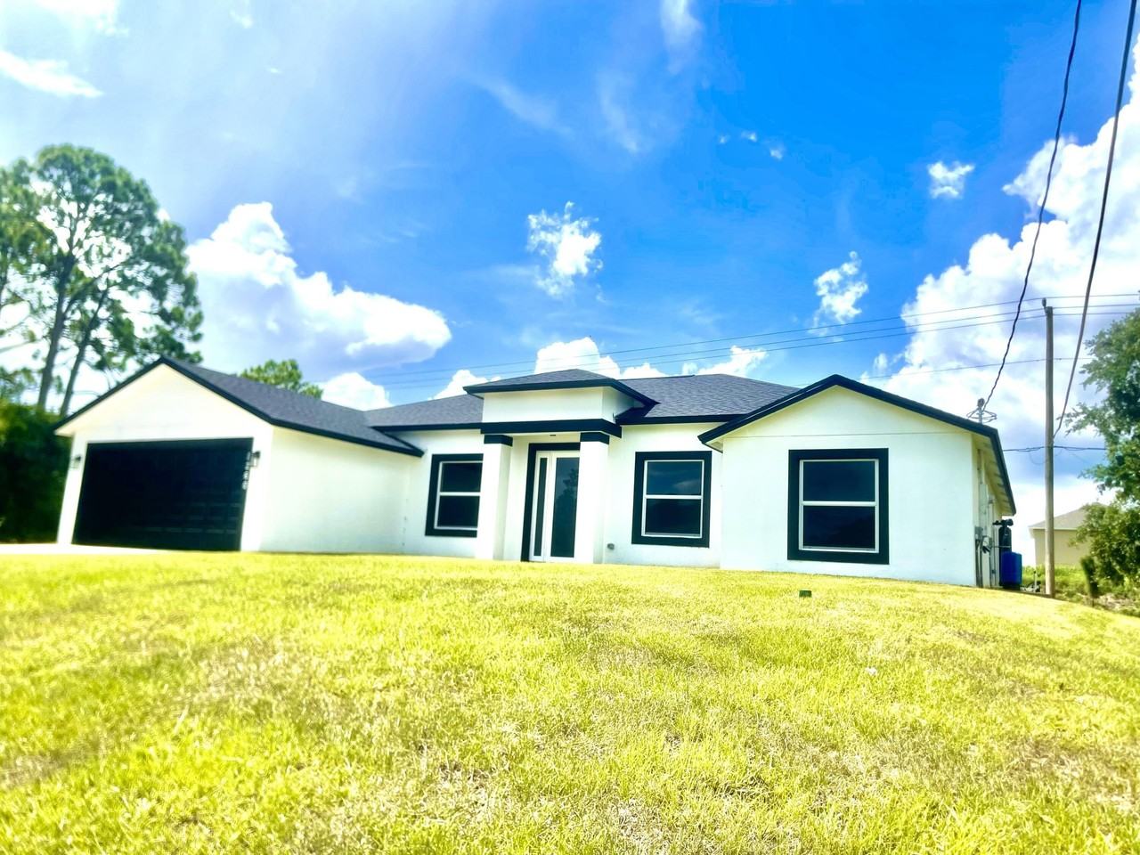1260 Larkspur St Se - Photo 3 of 20