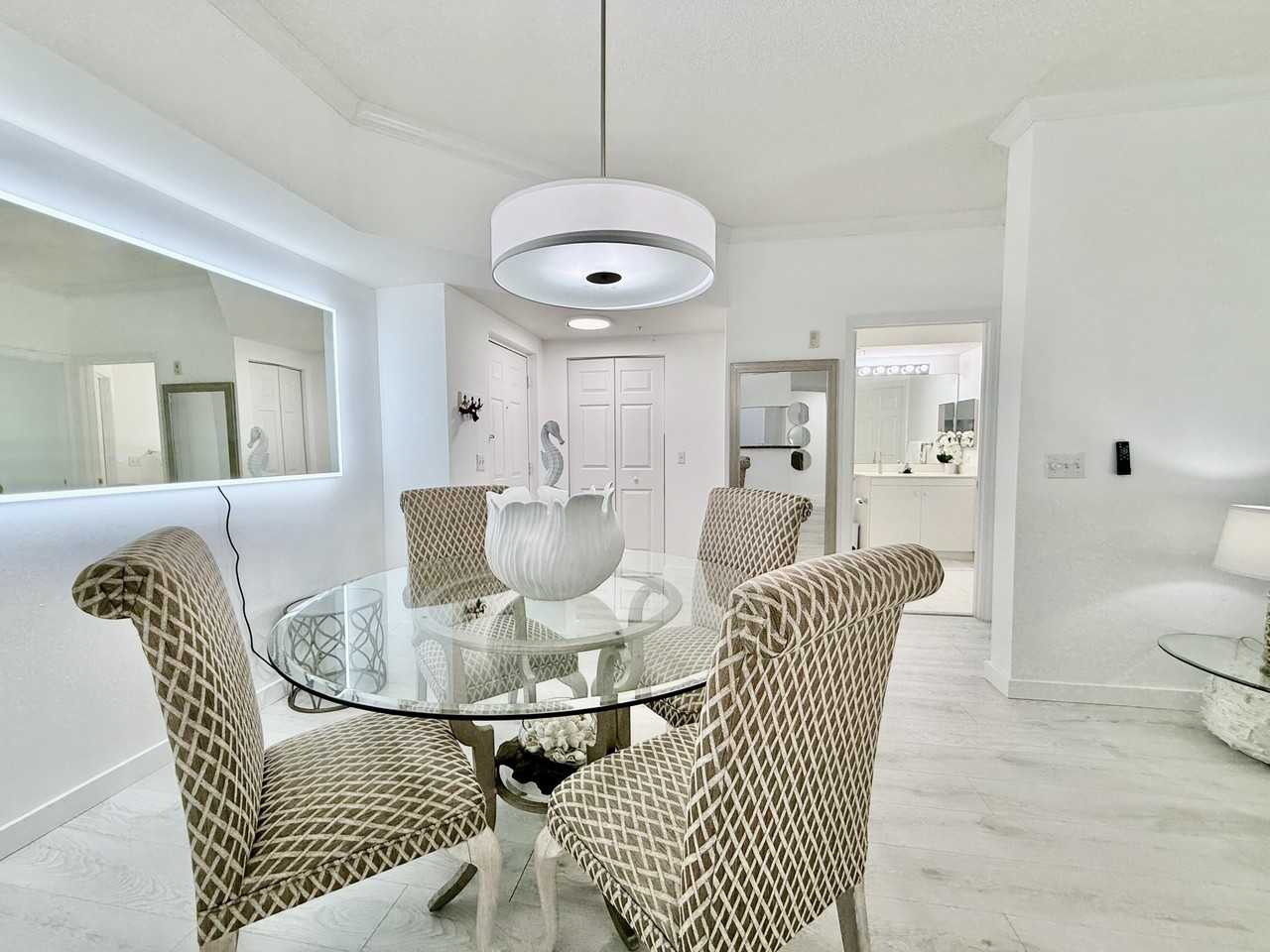 4404 Tuscany Way #4404 - Photo 7 of 28