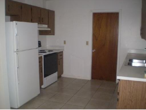1881 Se Airoso Blvd - Photo 4 of 10